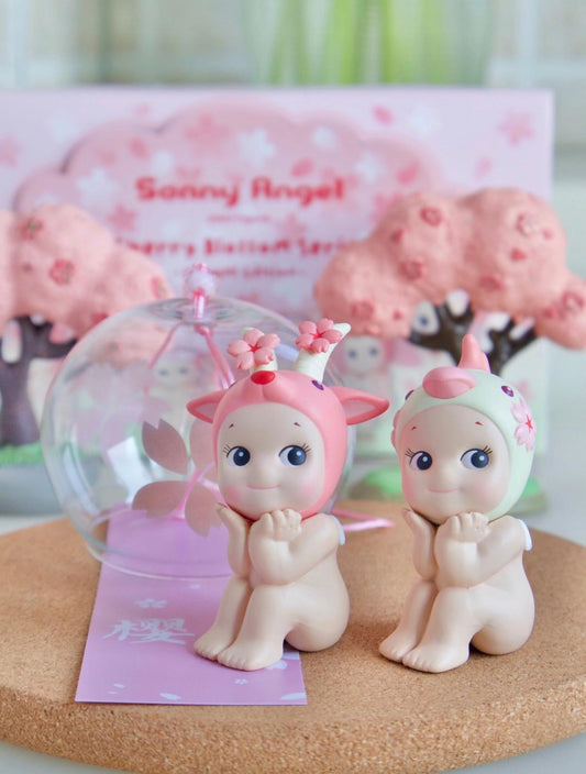 Sonny Angel Cherry Blossom Sitting Series - Chainswhisper