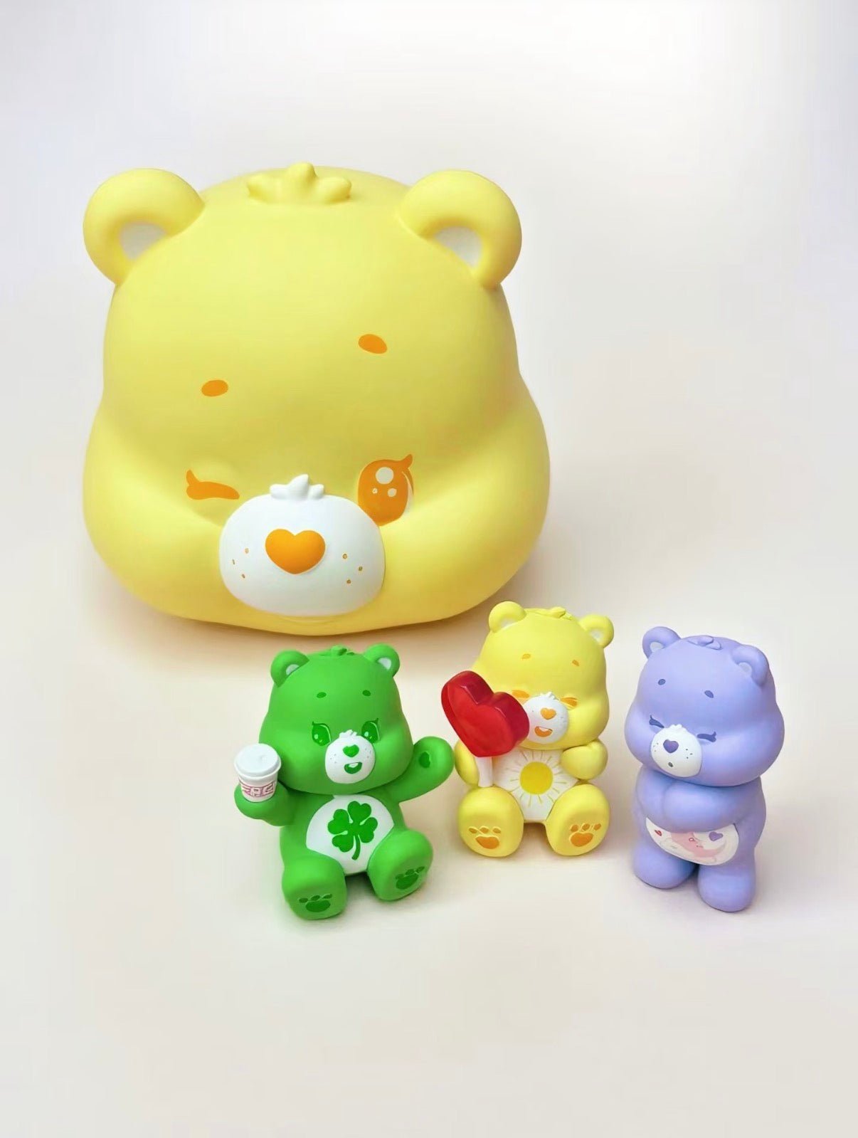 Care Bears Glowing Daily Series - Chainswhisper